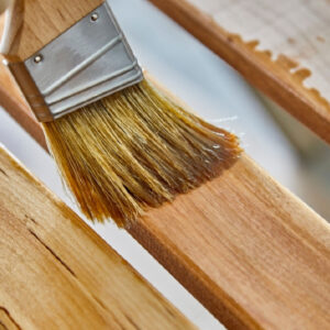 สีงานไม้